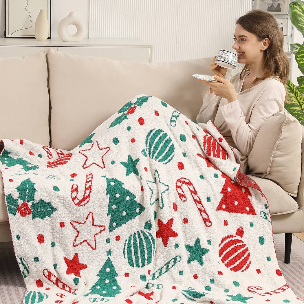 Festive Holiday Pattern Print Cozy Throw Blanket: GNRD / ONE SIZE