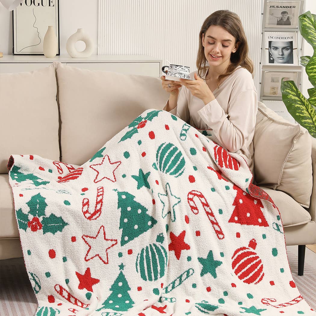 Festive Holiday Pattern Print Cozy Throw Blanket: GNRD / ONE SIZE