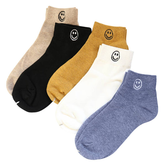 Women's Embroidered Smile Ankle Socks